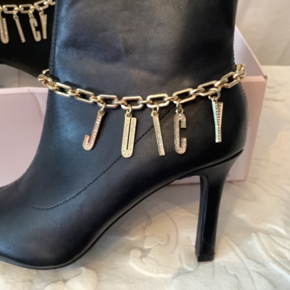 NWT Juicy-byJuicy Couture “Lacey” black heel ankle booties with gold chain Bling - Picture 12 of 13
